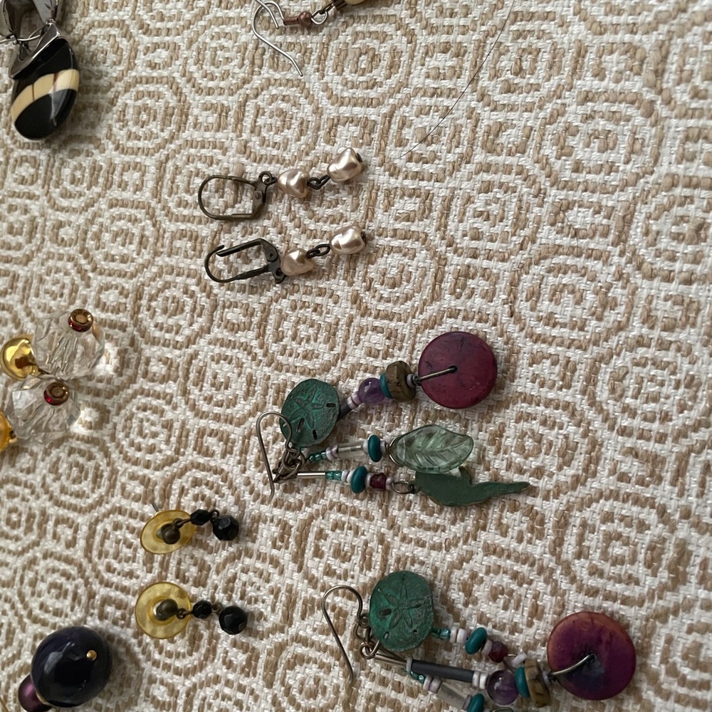 Earrings - Picture 10 of 13